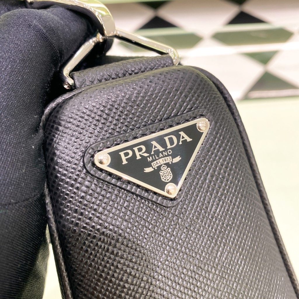 Prada Saffiano Triangle Bag Black  For Women, Women’s Bags 11in/28cm 2VH155_2FAD_F0002_V_OOO