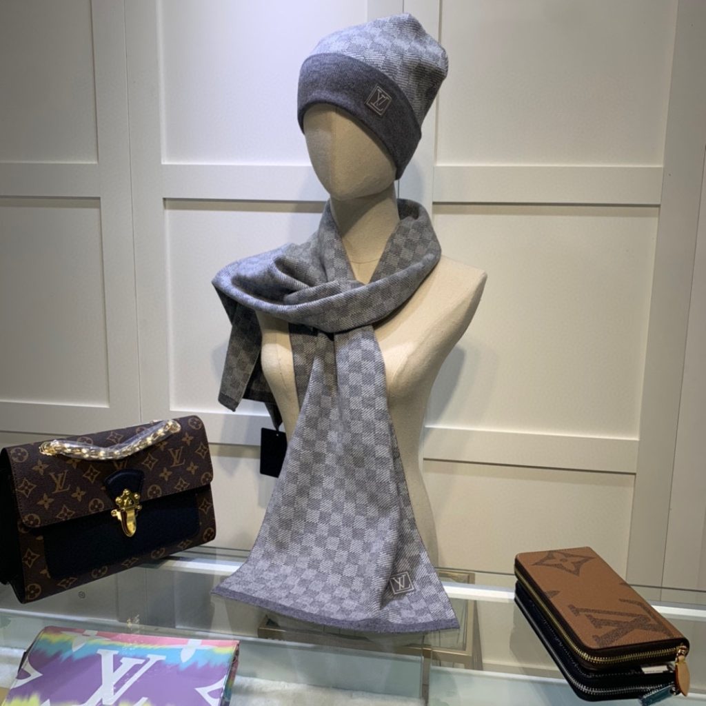 Louis Vuitton Beanie & Scarf Set In Grey