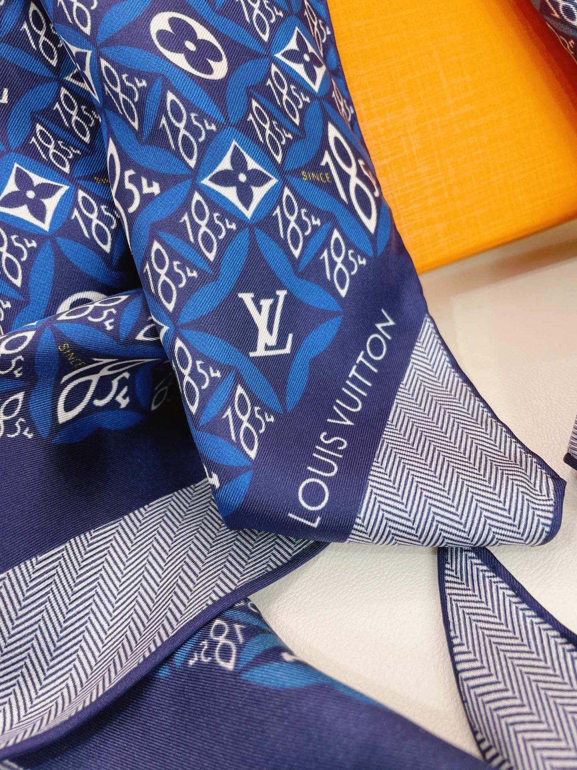 Louis Vuitton Monogram Pattern Blue Scarf 175cm/69in