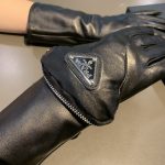 Prada Nappa Gloves In Black