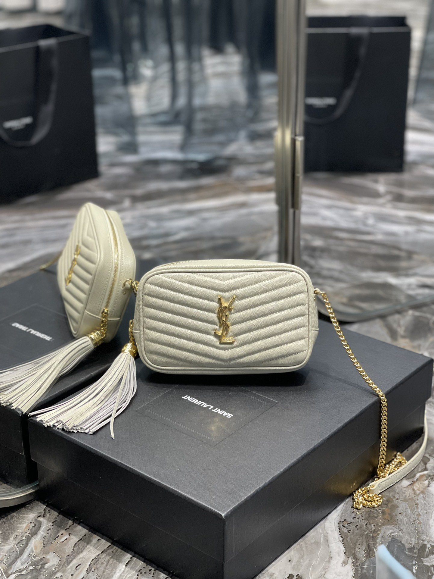 Saint Laurent Lou Mini Bag White In Quilted Grain De Poudre With Gold Hardware For Women 7.4in/19cm YSl 6125791GF019207