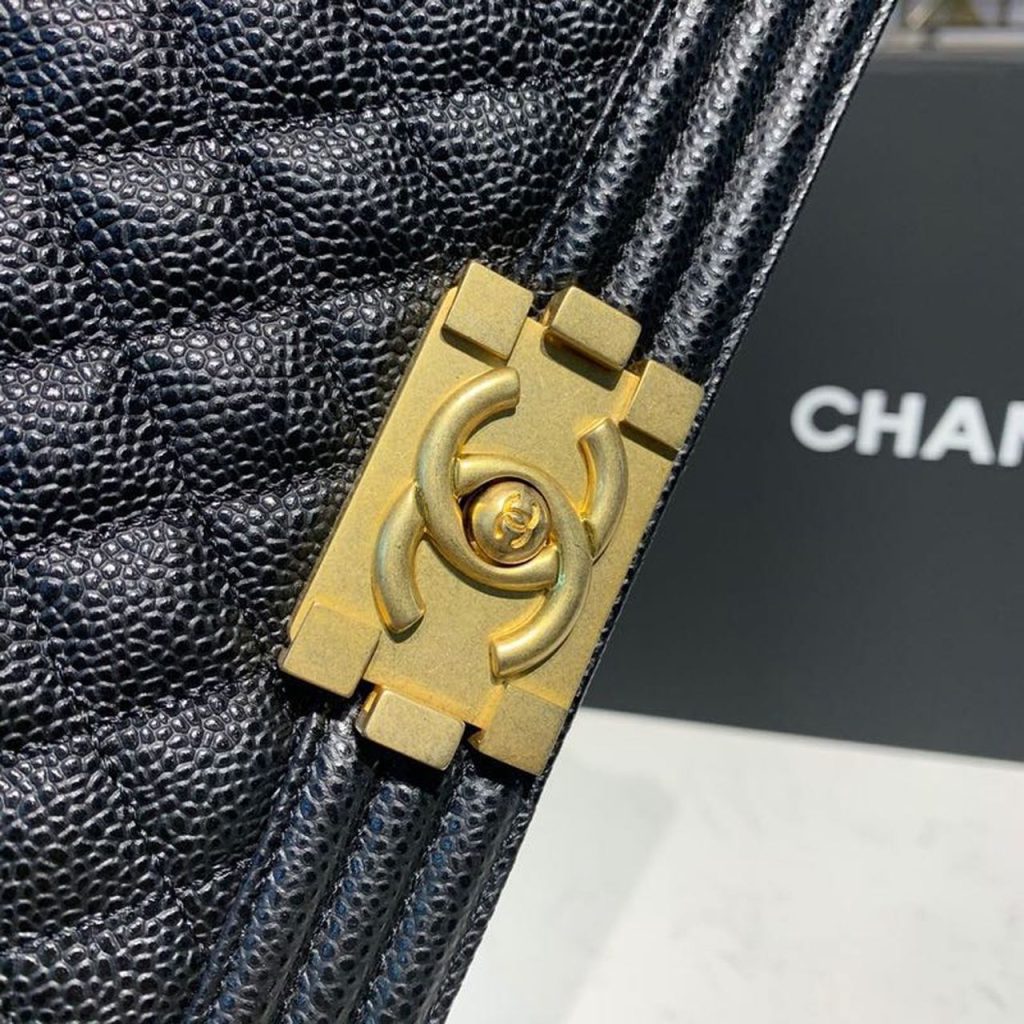 Chanel Boy Handbag Gold Toned Hardware Black For Women, Women’s Bags, Shoulder And Crossbody Bags 9.8in/25cm A67086