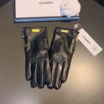 Chanel Gloves In Black