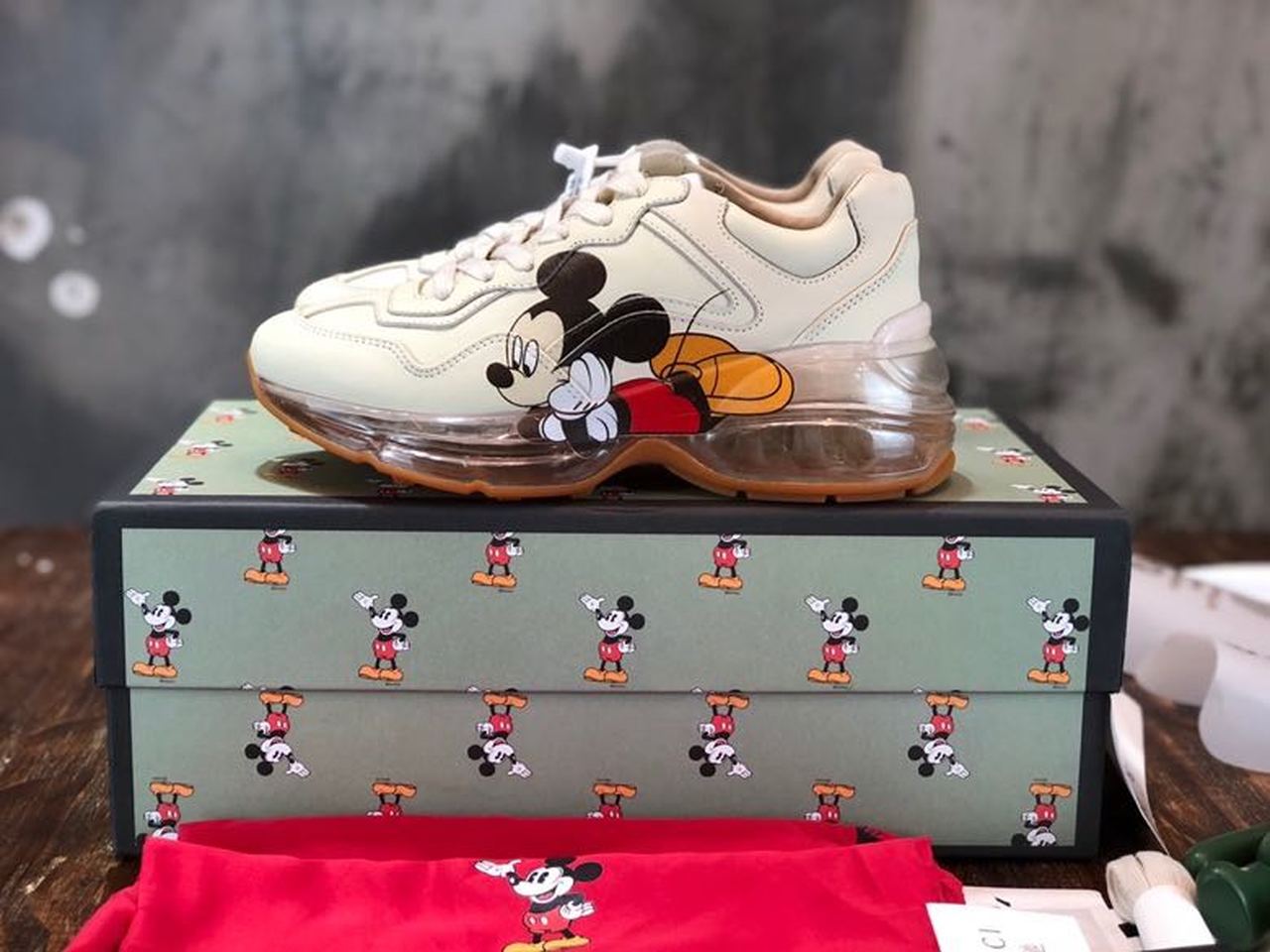 Gucci x Disney Mickey Rhyton Dad Transparent Sole Sneakers White For Women GG