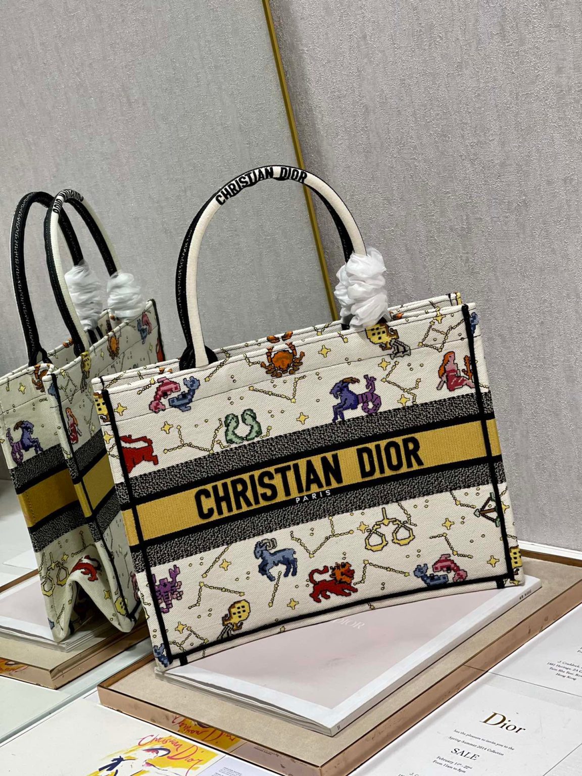 Christian Dior Medium Dior Book Tote White Multicolor, For Women, Women’s Handbags 14in/36cm CD