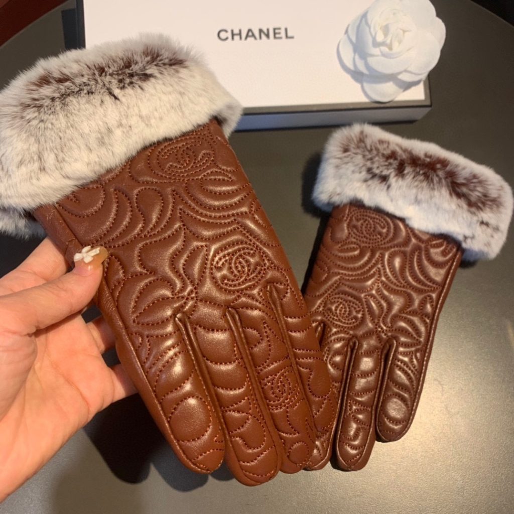 Chanel Gloves In Brown