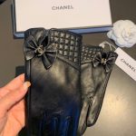 Chanel Gloves In Black