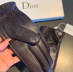 Dior Gloves In Dark Purple