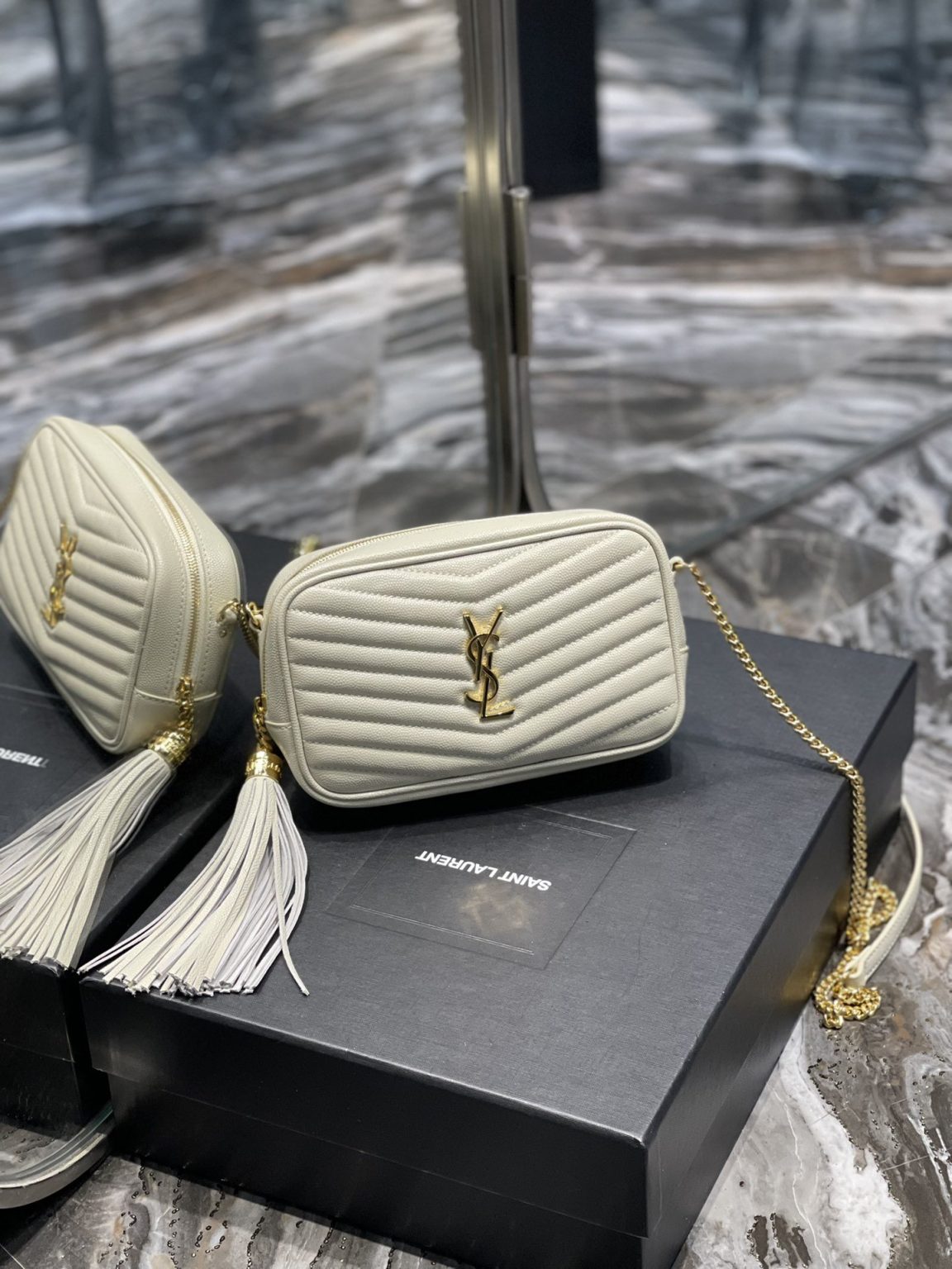 Saint Laurent Lou Mini Bag White In Quilted Grain De Poudre With Gold Hardware For Women 7.4in/19cm YSl 6125791GF019207