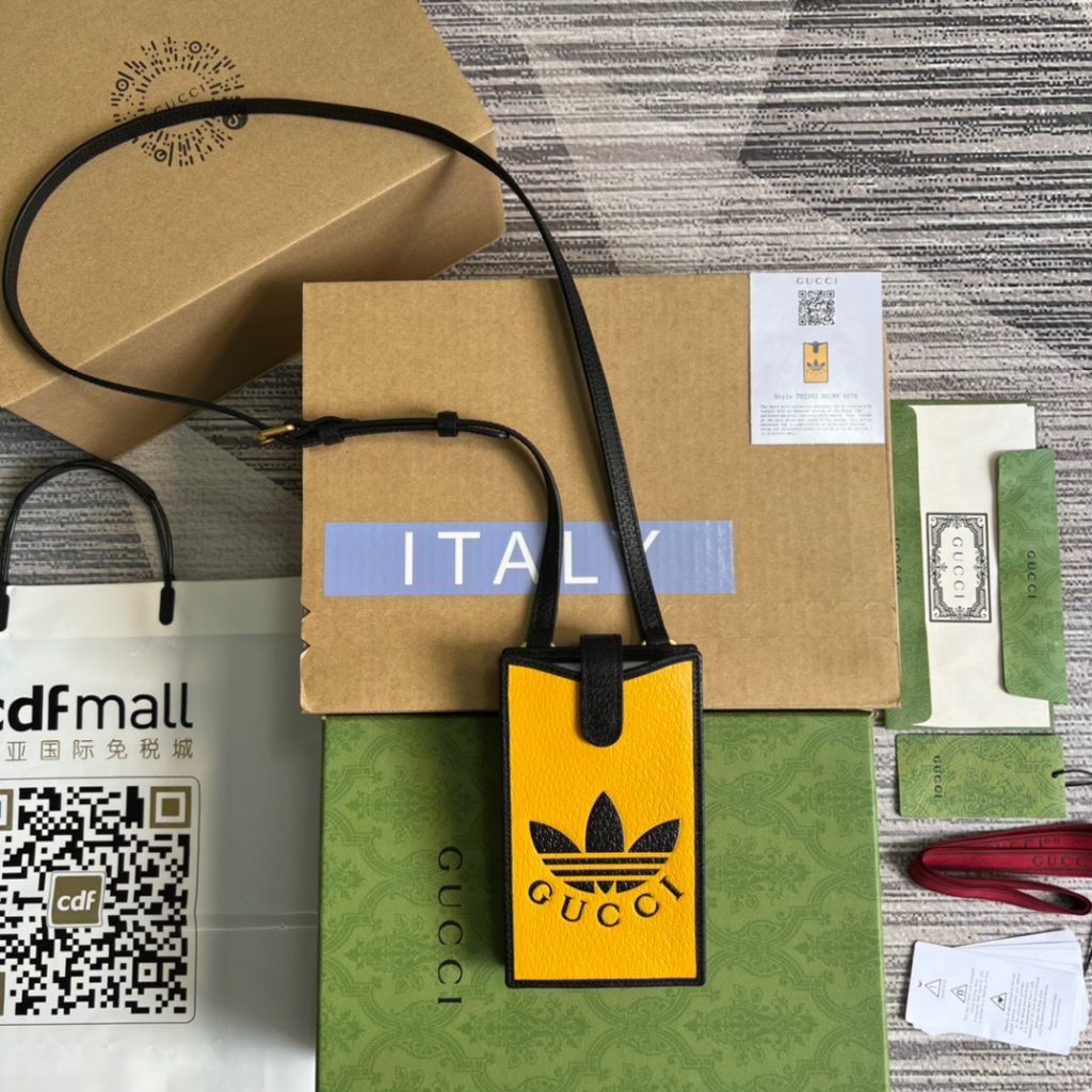 Gucci x Adidas Phone Case Yellow For Women, Women’s Bags 7.3in/18cm GG‎