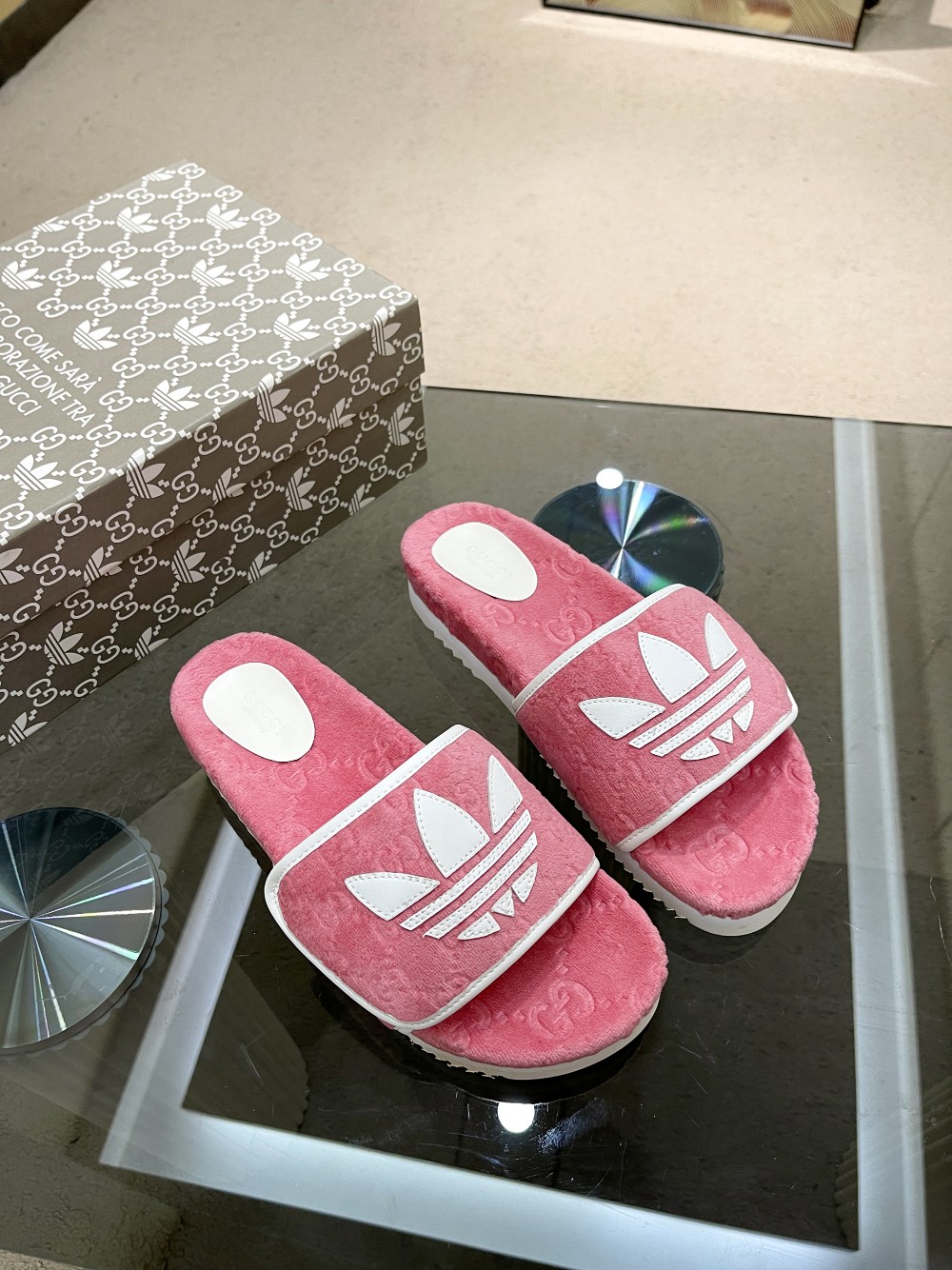 Gucci x Adidas Women’s GG Platform Sandal Pink For Women GG