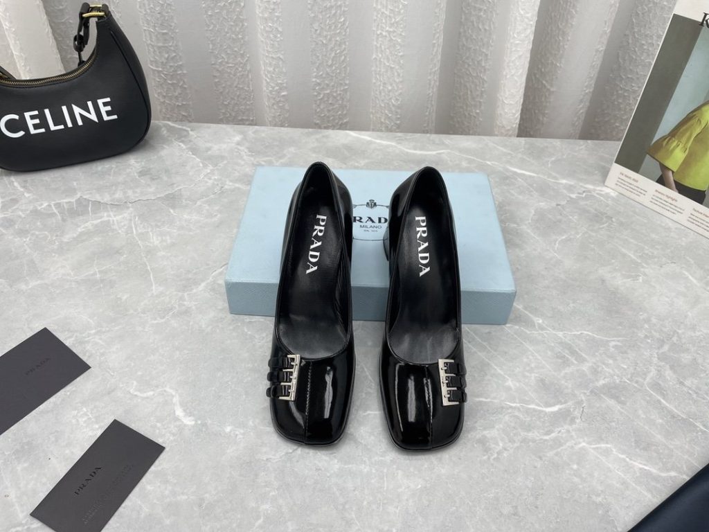 Prada Patent Pumps Black For Women 3.5in/90mm PRD