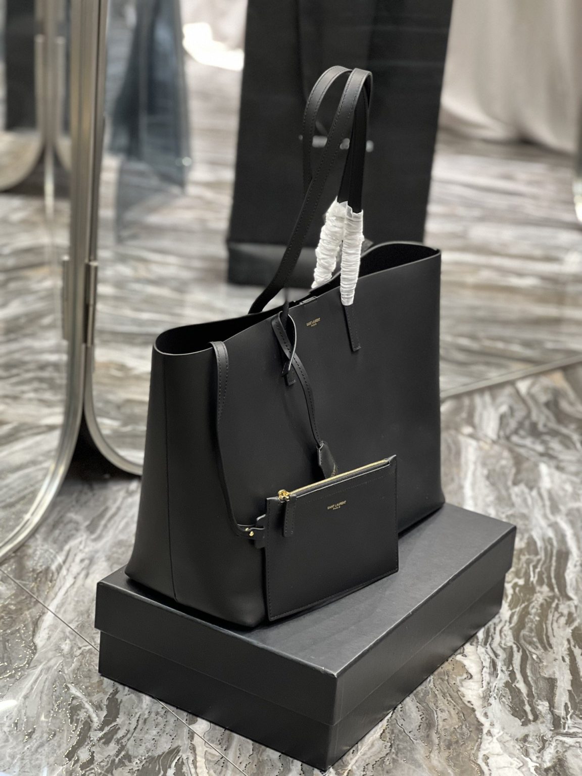 Saint Laurent Shopping E/W Tote Bag Black With Gold Hardware For Women 14.5in/38cm YSL 600281CSV0J1000