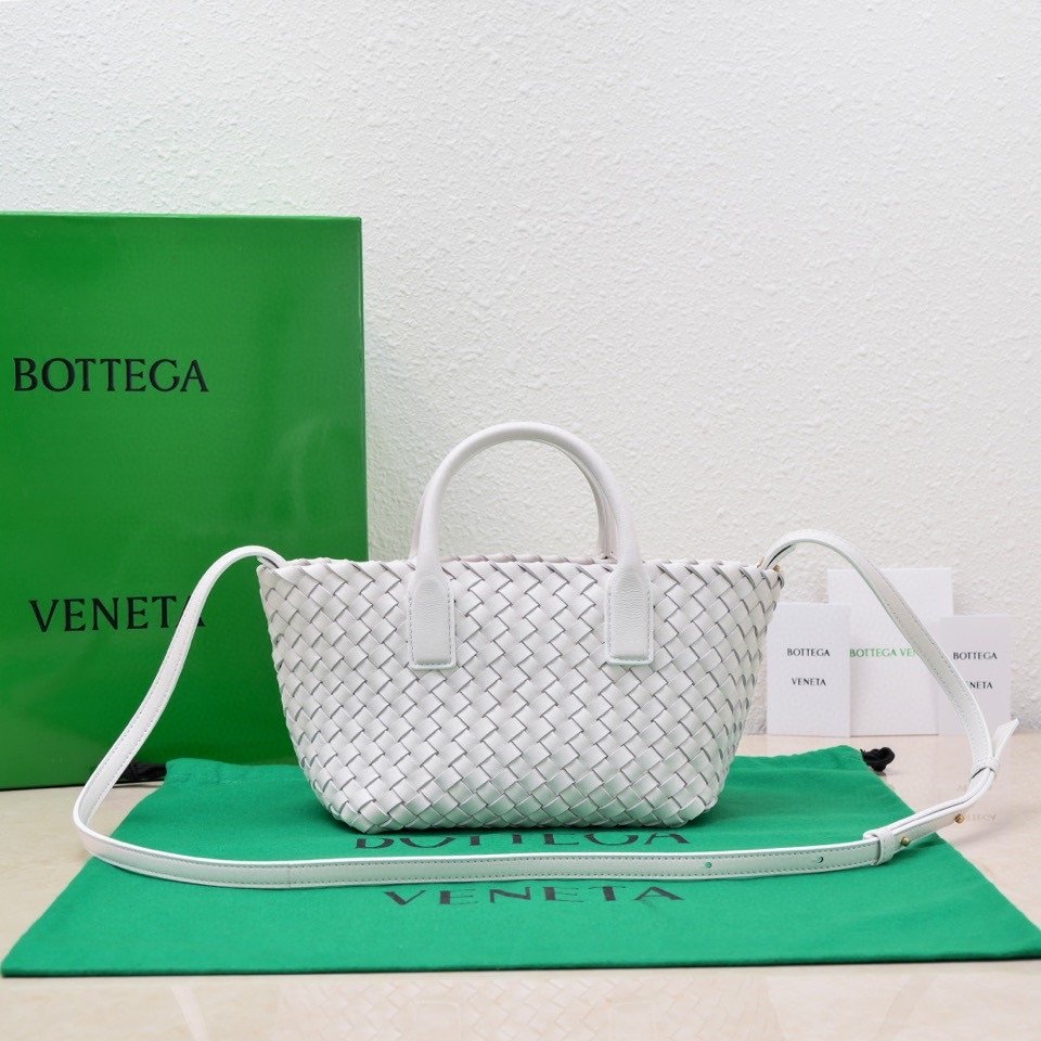 Bottega Veneta Mini Cabat White, For Women, Women’s Bags 7.9in/20cm 709464V1OW19009