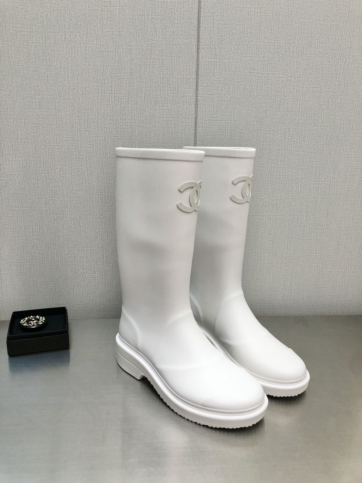 Chanel Women’s Hight Boots White For Women