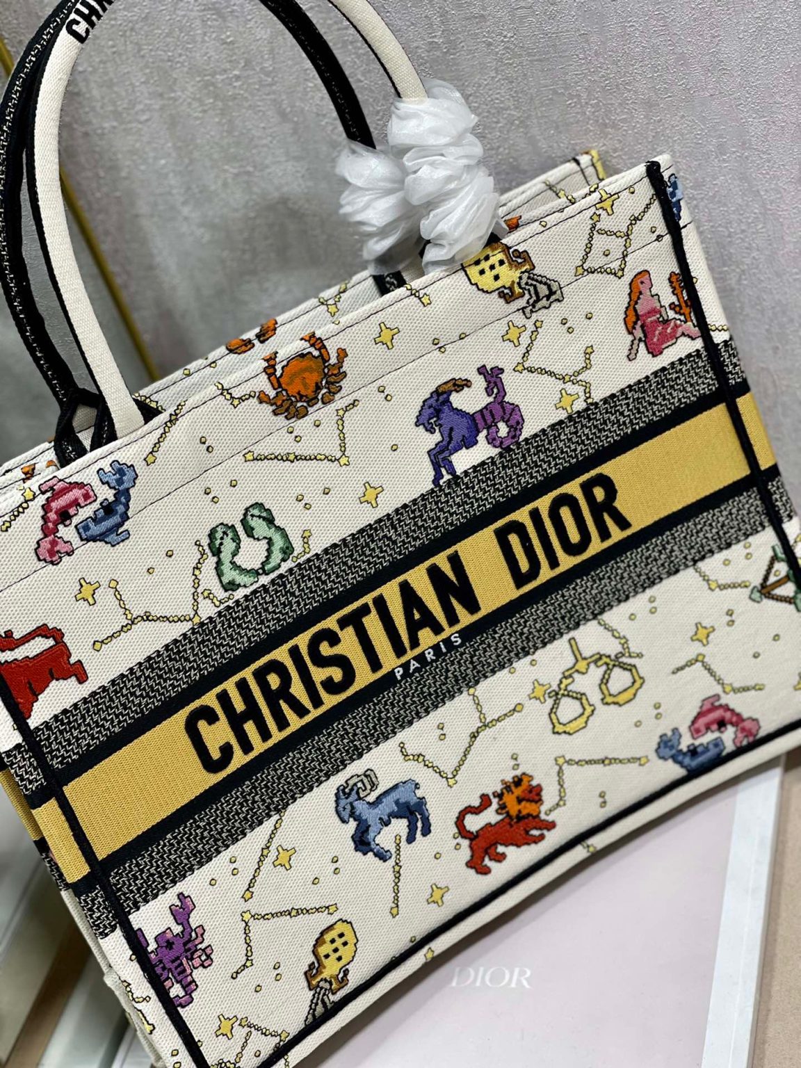 Christian Dior Medium Dior Book Tote White Multicolor, For Women, Women’s Handbags 14in/36cm CD