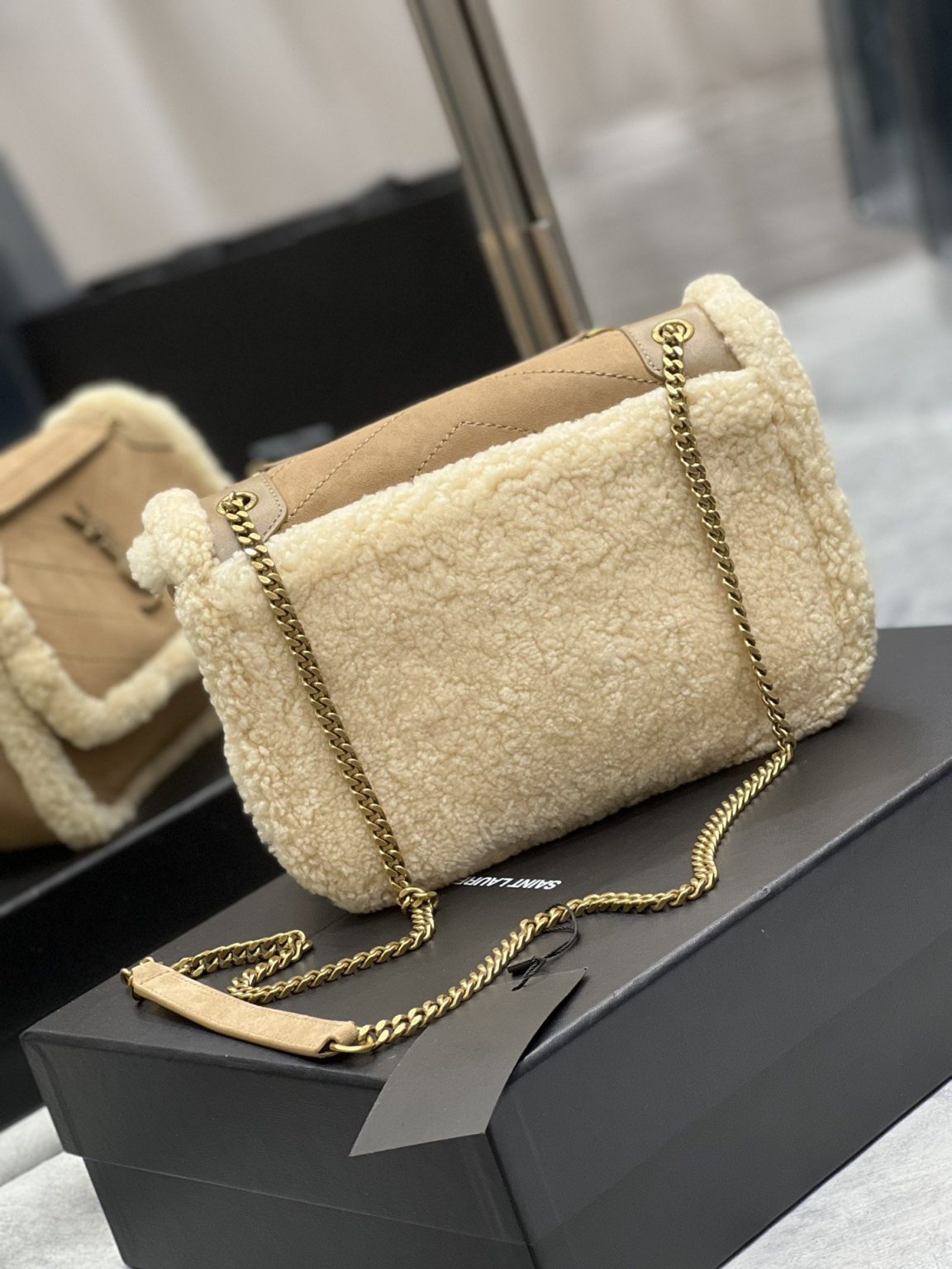 Saint Laurent Taupe Shearling Medium Niki Bag Brown For Women, Women’s Bags 8.66in/22cm YSL‎