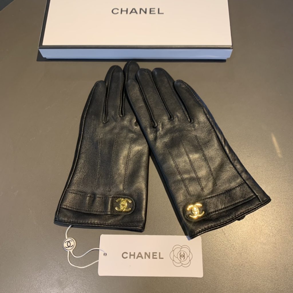 Chanel Gloves In Black