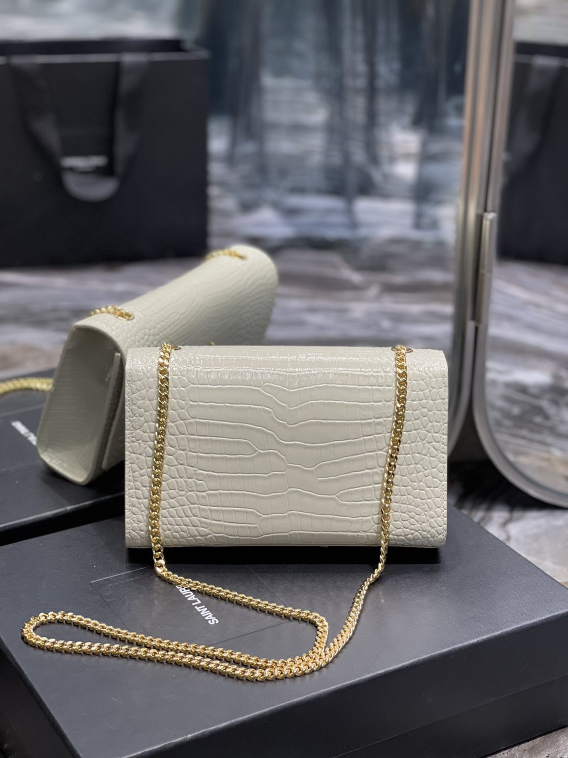 Saint Laurent Kata Medium Chain Bag White Vintage With Tassel For Women 9.4in/24cm YSL 354119DND0J9207