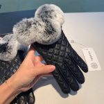 Chanel Gloves In Black