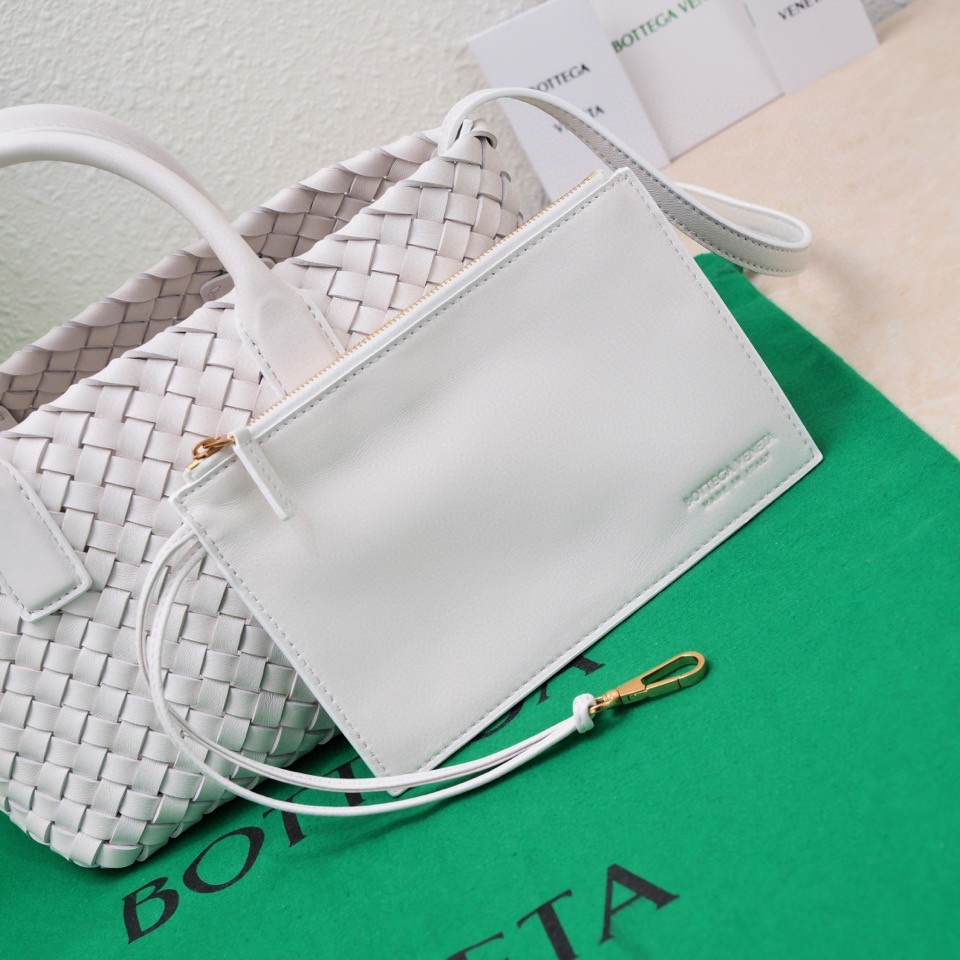 Bottega Veneta Mini Cabat White, For Women, Women’s Bags 7.9in/20cm 709464V1OW19009