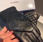 Chanel Gloves In Black