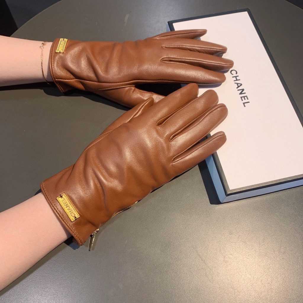 Chanel Gloves In Brown