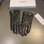 Chanel Gloves In Black