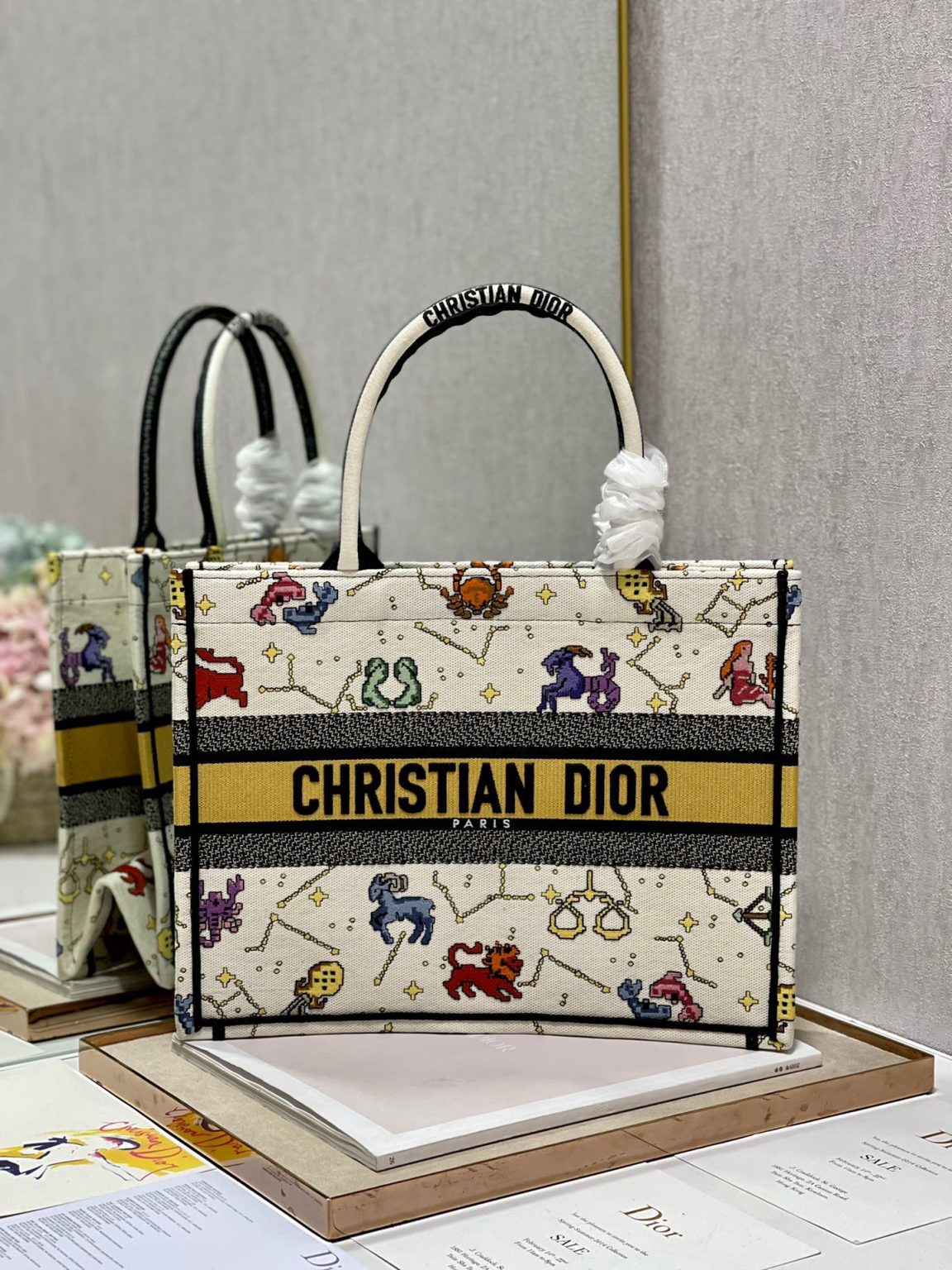 Christian Dior Medium Dior Book Tote White Multicolor, For Women, Women’s Handbags 14in/36cm CD