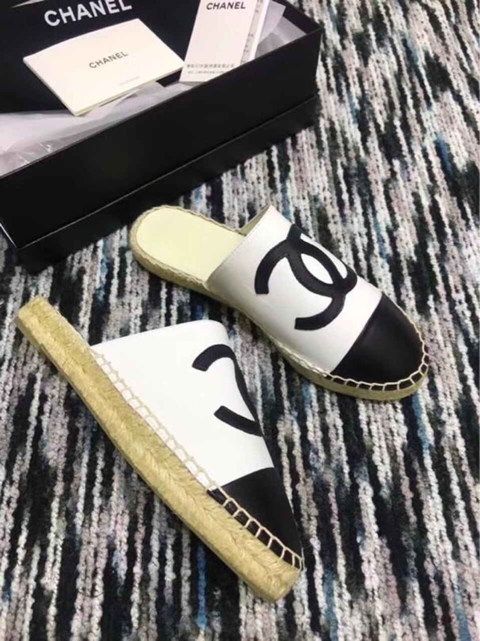 Chanel Mule Espadrille Slides White/Black For Women, Women’s Shoes