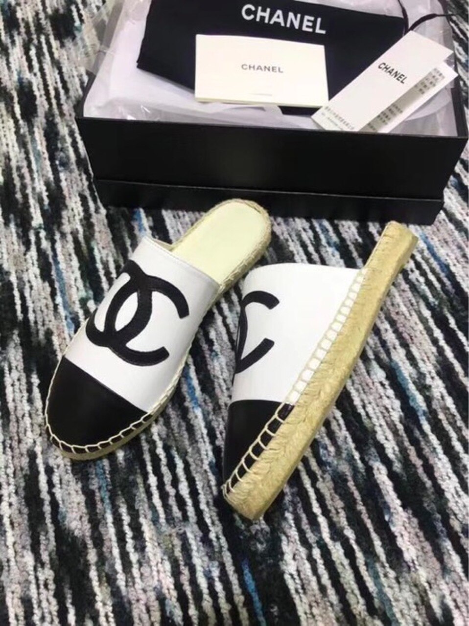 Chanel Mule Espadrille Slides White/Black For Women, Women’s Shoes