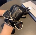 Chanel Gloves In Black