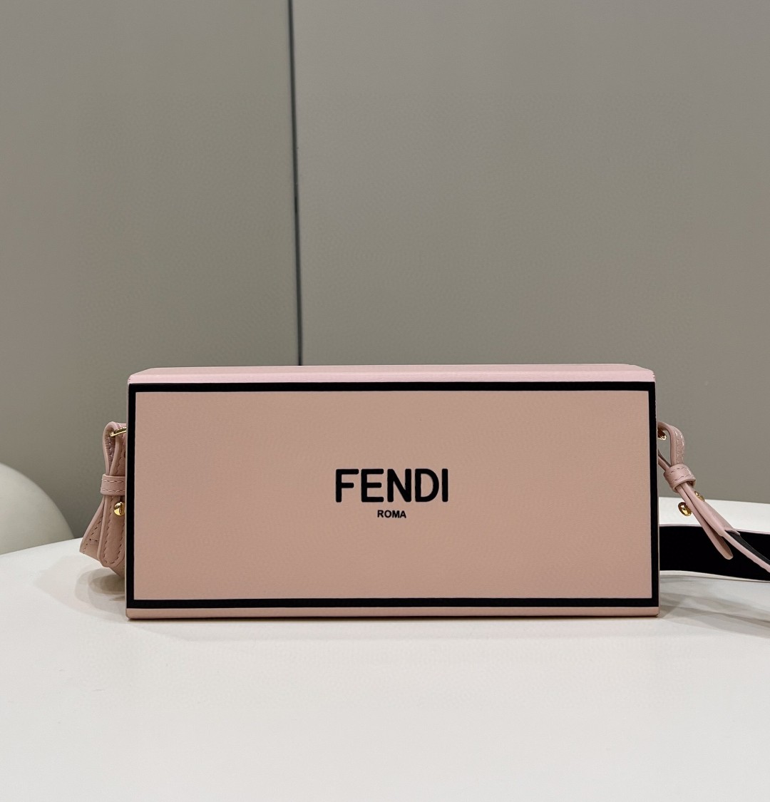 Fendi Horizontal Box Pink Bag For Woman 10.5cm/4in