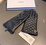 Chanel Gloves In Black