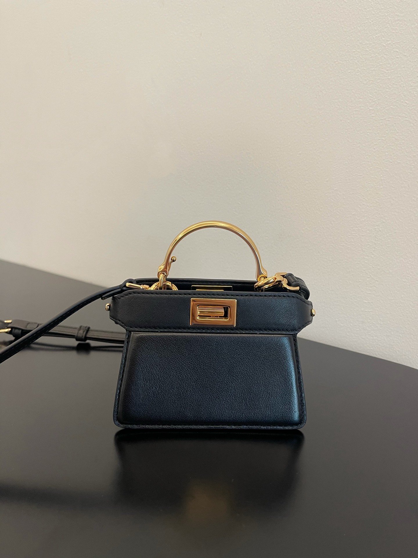 Fendi Peekaboo ISeeU Petite Black Micro Bag For Woman 11cm/4.5in