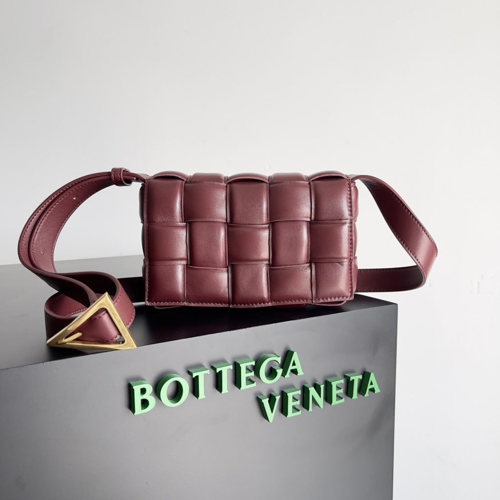 Bottega Veneta Small Padded Cassette Brown , For Women, Women’s Bags 7.5in/19cm