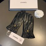 Chanel Gloves In Black