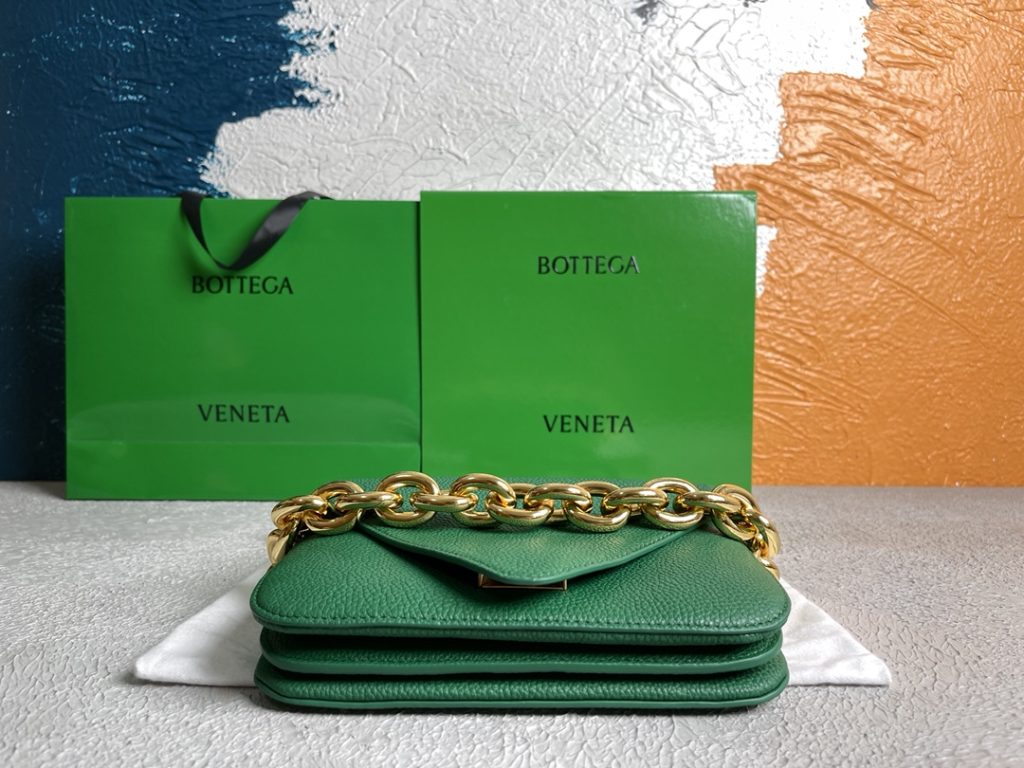 Bottega Veneta Mount Green, For Women, Women’s Bags 8.3in/21cm 667399V12M03113