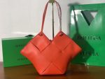 Bottega Veneta Shoulder Bag Oranges, For Women, Women’s Bags 17.7in/45cm