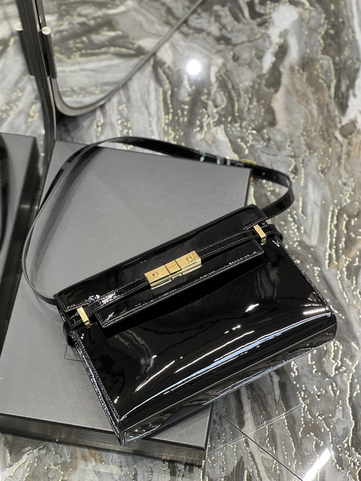 Saint Laurent Manhattan Shoulder Bag Black For Women 11.4in/29cm YSL