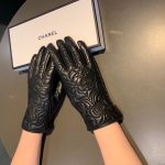 Chanel Gloves In Black