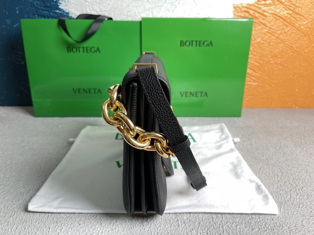 Bottega Veneta Mount Black, For Women, Women’s Bags 10.6in/27cm 667398V12M08425