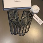 Chanel Gloves In Black