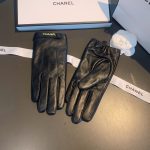 Chanel Gloves In Black