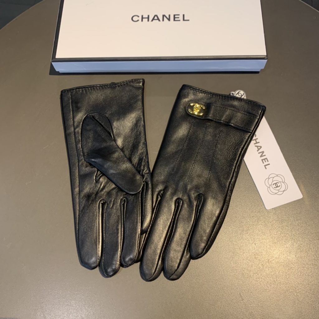 Chanel Gloves In Black