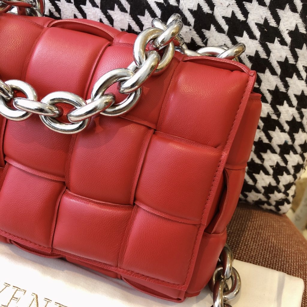 Bottega Veneta Chain Cassette Red, For Women, Women’s Bags 10.2in/26cm