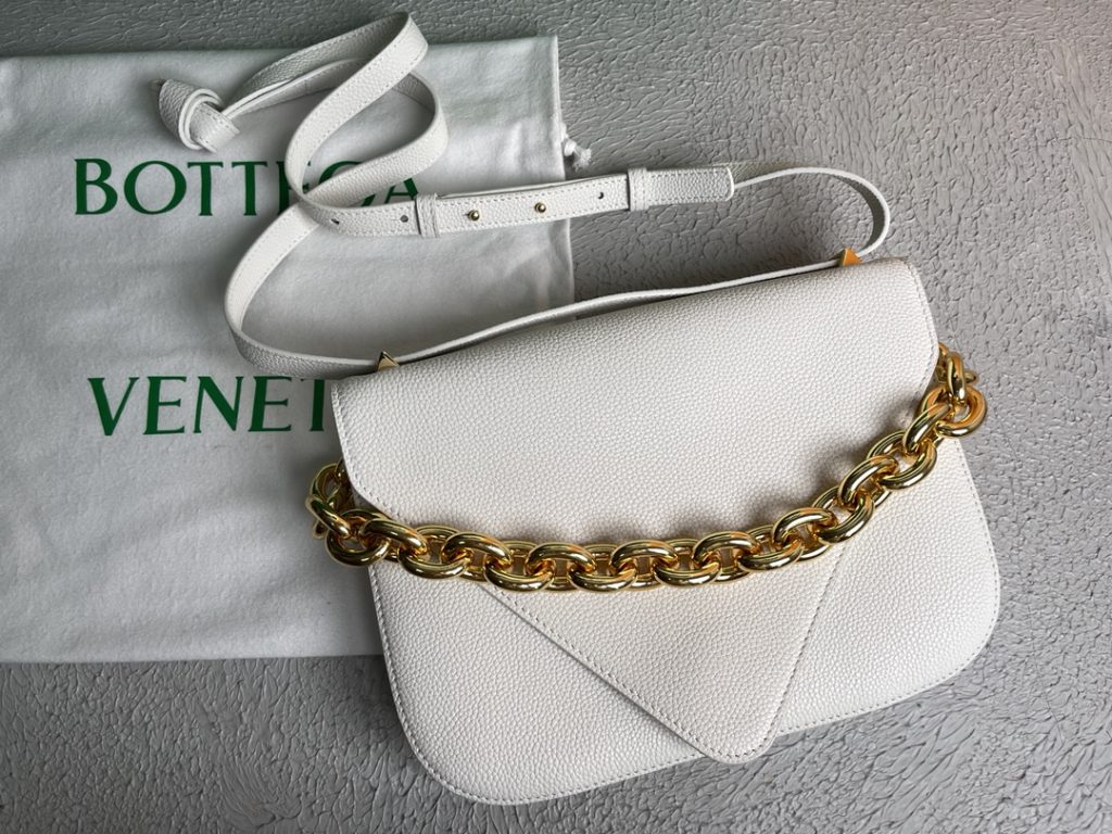 Bottega Veneta Mount White, For Women, Women’s Bags 10.6in/27cm