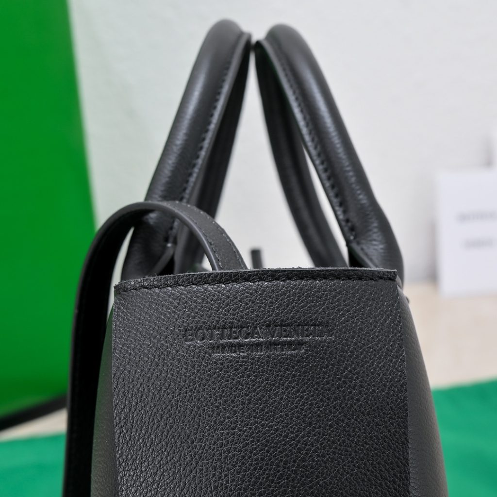 Bottega Veneta Mini Arco Tote Bag Black, For Women, Women’s Bags 9.8in/25cm 709337VCP118425