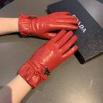 Prada Nappa Gloves In Red