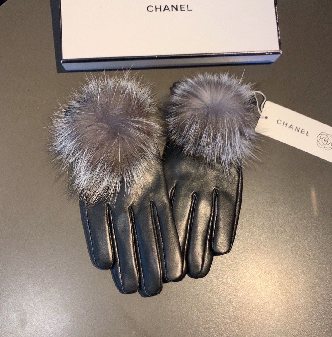 Chanel Gloves In Black